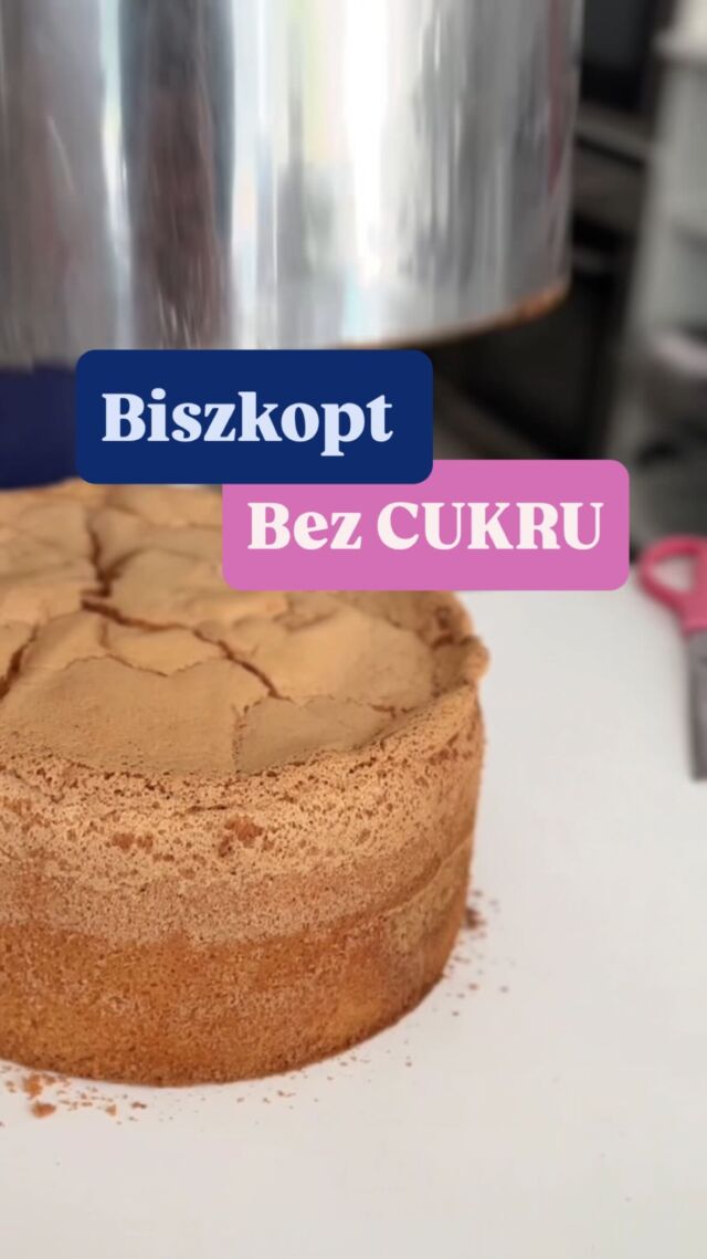 💬 Skomentuj: 𝗠𝗜𝗧, a wyślę przepis na biszkopt pobrania i zapisu na DARMOWE SZKOLENIE ! 

⛔️ Zmagasz się z biszkoptem? Bo dalej robisz go, jak uczono Cię 20 lat temu.

Oddzielasz żółtka. Ubijasz białka osobno.
Cukier dodajesz „powoli”.
A potem…
– biszkopt opada
– nie daje się przekroić
– „raz wyszedł, raz nie”
– wszystko się sypie (czasem dosłownie)

🧁 W naszym przepisie robisz to inaczej – i lepiej.

✅ Wrzucasz całe jajka.
✅ Dodajesz ksylitol lub cukier.
✅ Miksujesz długo – i nie kombinujesz.

W jednej misce.
Bez 7 kroków z forum z 2010 roku.
Bez stresu, że coś się „nie ubije”.

To działa.
Za każdym razem.

📥 Ten przepis dostajesz w PDF-ie razem z zapisem na darmowe szkolenie „Tort z cukrem i bez” – 24 czerwca o 19:00
Na tym szkoleniu pokazujemy Ci, jak:
🍰 z jednego biszkoptu zrobić dwa torty – klasyczny i fit
🧠 zaplanować pieczenie, żeby nie zarywać nocy
📋 stworzyć system, który daje spokój, oszczędność i efekt

✨ Jeśli chcesz odzyskać kontrolę, czas i radość z pieczenia — zacznij od przepisu, który naprawdę działa.

💬 Skomentuj: 𝗠𝗜𝗧, a wyślę przepis na biszkopt pobrania i zapisu na DARMOWE SZKOLENIE #Torty #cukiernia #bezcukru #cukiernictwo #fitcake #fitciasto #erytrol  #ksylitol